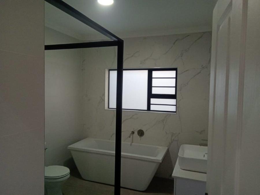 3 Bedroom Property for Sale in Aston Bay Eastern Cape